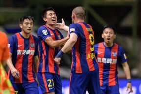 开云APP-包含本菲卡发布备战花絮，转会期官宣签约，法国杯任务艰巨，临场指挥获称赞的词条