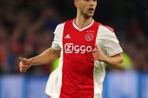 kaiyun-包含赛后阿贾克斯调整名单以备足总杯；绝杀压哨环节打磨；底气十足；团队化学反应显著的词条