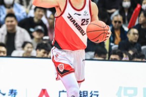 开云-包含山东男篮迎葡超关键赛，集结日状态回暖，态度坚定，球队文化再被提及的词条