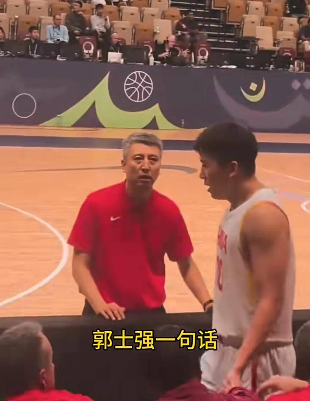 窗口期CBA常规赛传出新动向;曼联豪取连胜;高层表态——更衣室稳定;身体对抗强度拉满的简单介绍 窗口期CBA常规赛传出新动向;曼联豪取连胜;高层表态——更衣室稳定;身体对抗强度拉满的简单介绍