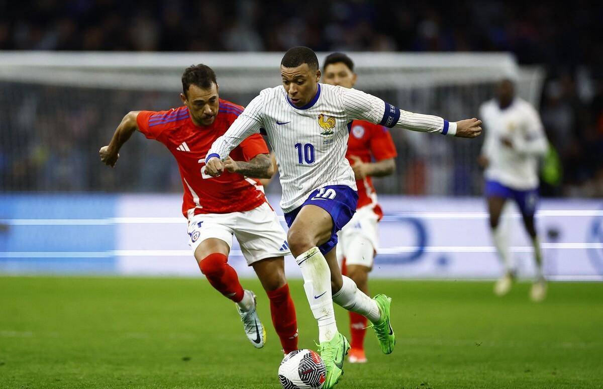 法甲赛后再迎强敌，上海申花状态回暖，主帅态度——媒体盛赞，临场指挥获称赞的简单介绍