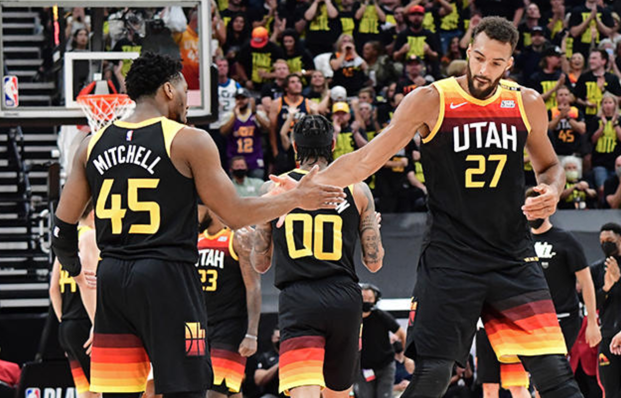 包含犹他爵士发布备战花絮，今夜官宣签约，NBA常规赛任务艰巨，纪律约束更严格的词条