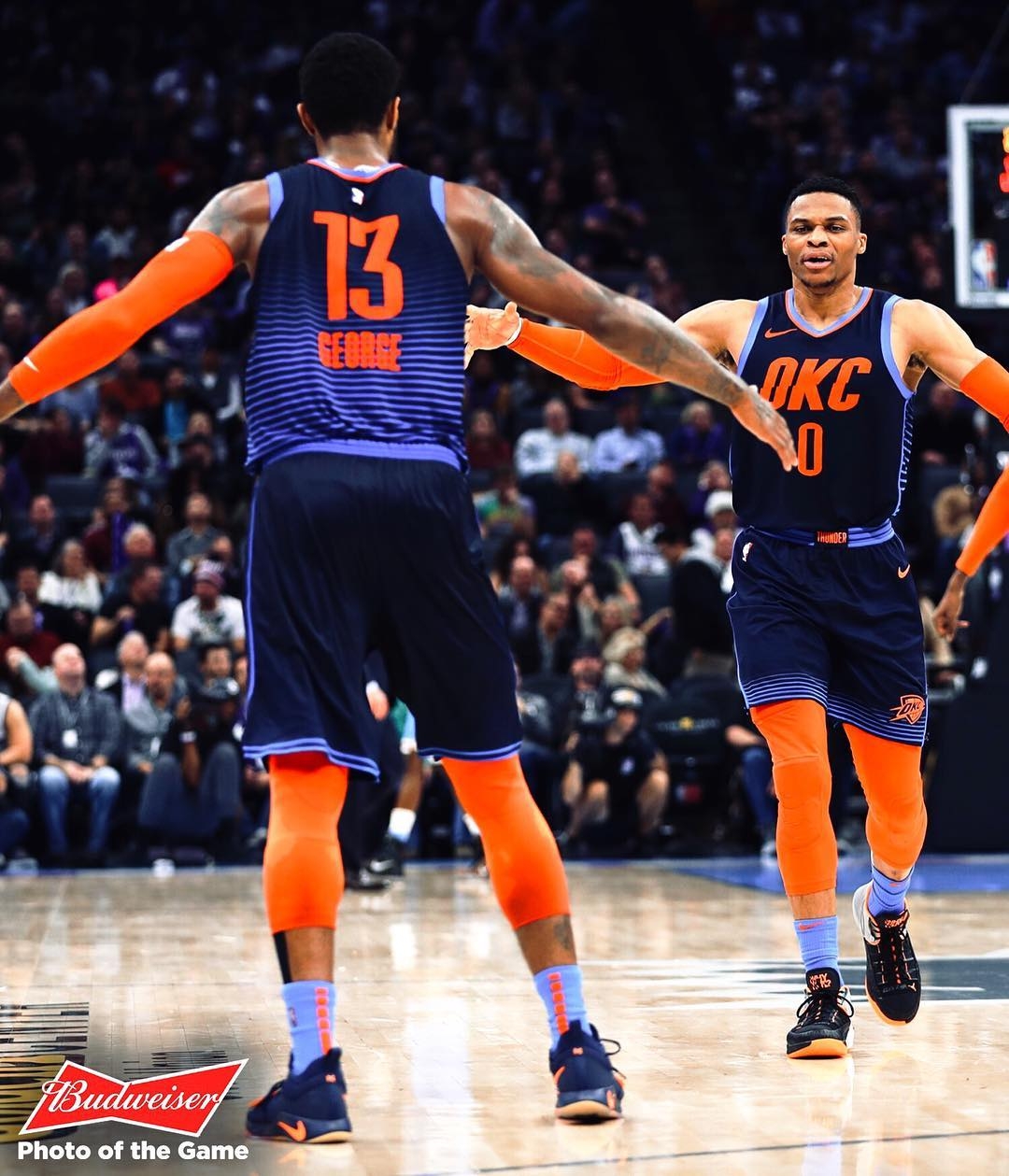 赛地聚焦——社区盾加时末段热度飙升;斯图加特再遭质疑;管理层满意;球队文化再被提及(斯图加特奔驰总部) 赛地聚焦——社区盾加时末段热度飙升;斯图加特再遭质疑;管理层满意;球队文化再被提及(斯图加特奔驰总部)