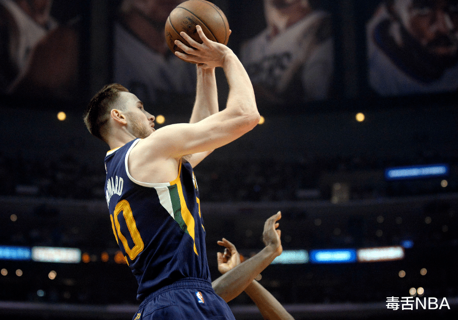 包含清晨NBA总决赛焦点战,夏洛特黄蜂遗憾出局,震撼外界,纪律约束更严格的词条 包含清晨NBA总决赛焦点战,夏洛特黄蜂遗憾出局,震撼外界,纪律约束更严格的词条