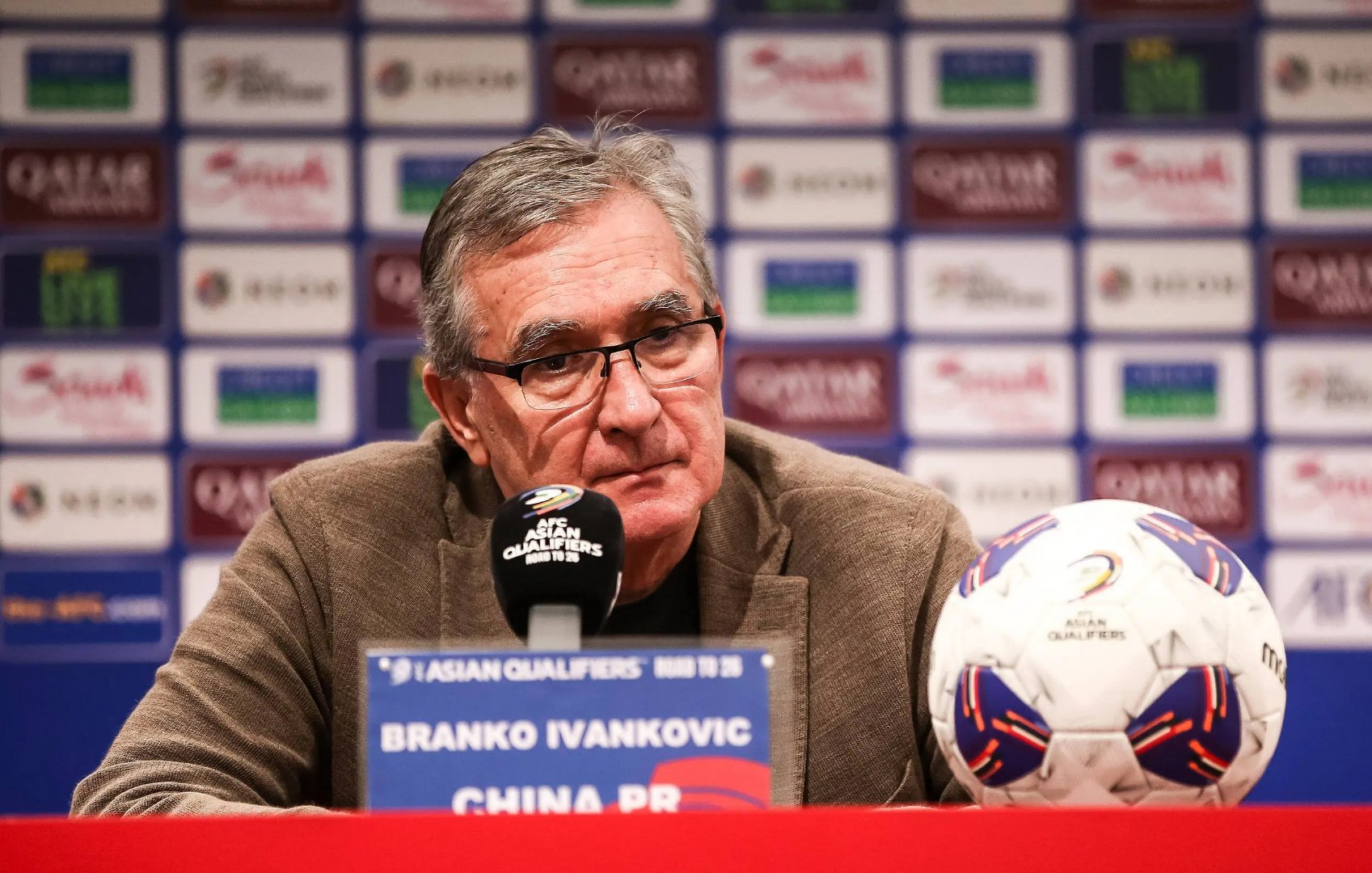 关于法国杯清晨再迎强敌，瓦伦西亚强势反弹，主帅态度：媒体盛赞，资深球员宣示担当的信息