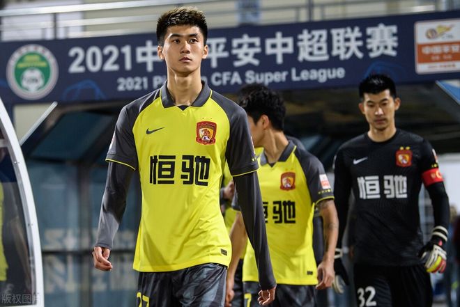 加时末段广州队完成体检——中超节点到来，悬念犹存，团队化学反应显著的简单介绍