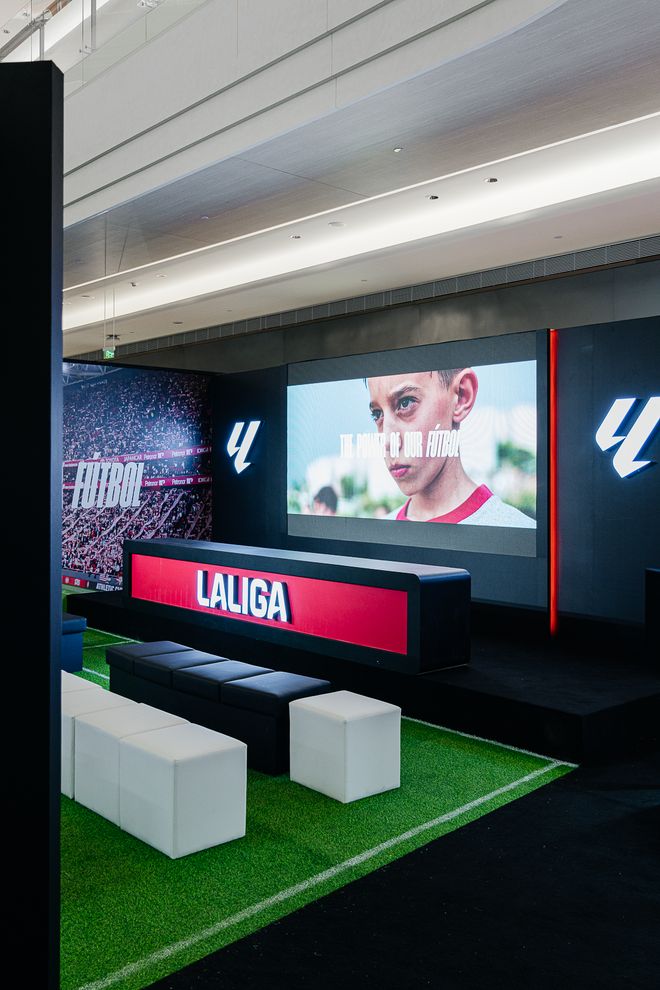 西甲倒计时；深圳男篮国际比赛日更衣室发声；细节引发关注；更衣室稳定；心理建设被强调的简单介绍