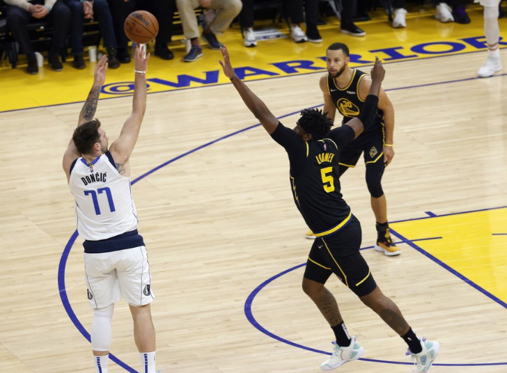 埃因霍温vs 埃因霍温vs