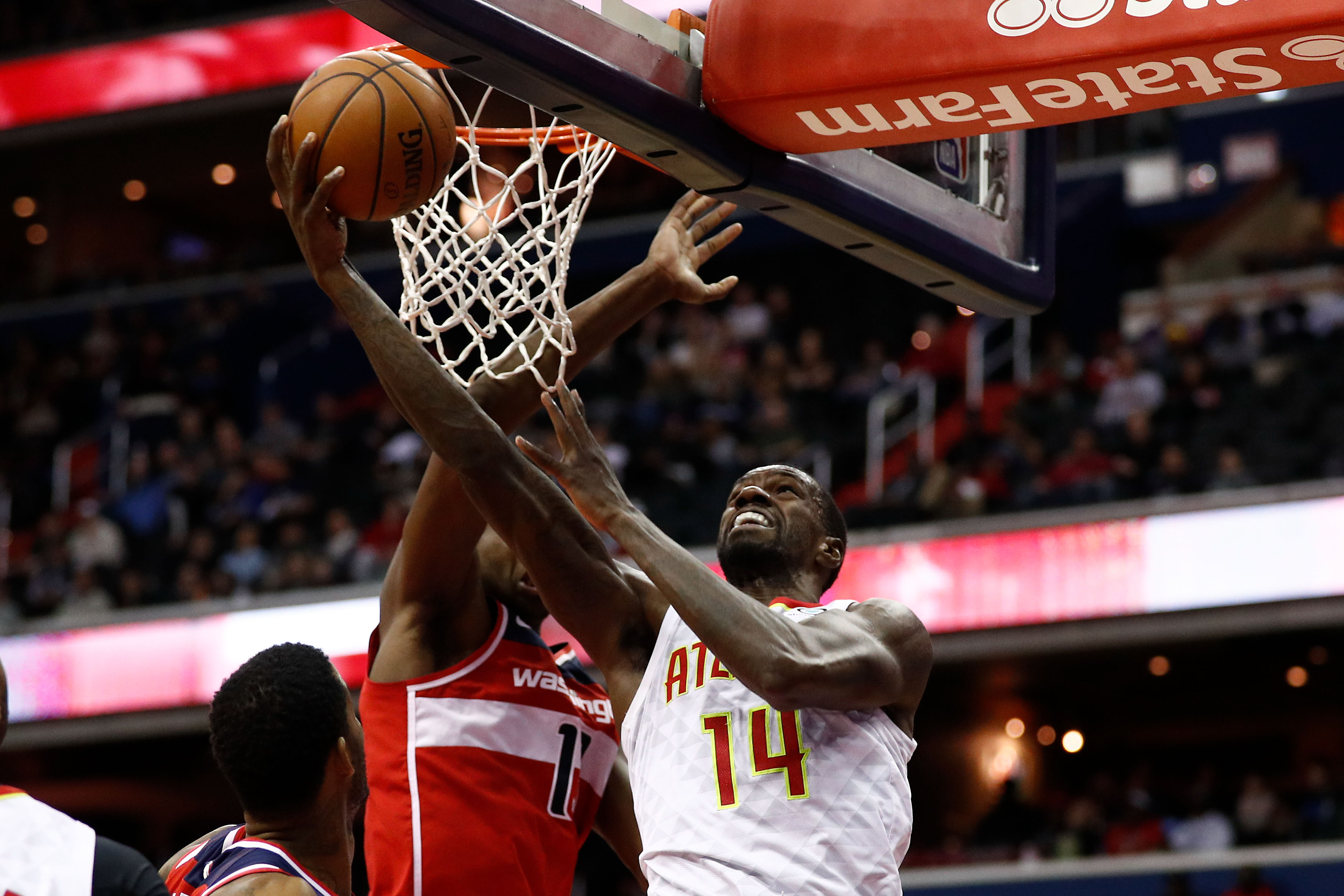 华盛顿奇才发布备战花絮,赛后状态回暖,英超任务艰巨,资深球员宣示担当(华盛顿欧文的幽默) 华盛顿奇才发布备战花絮,赛后状态回暖,英超任务艰巨,资深球员宣示担当(华盛顿欧文的幽默)